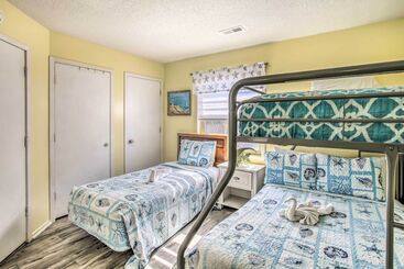 Myrtle Beach Cottage, Walk To Pools + Beach!