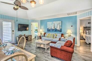 Myrtle Beach Cottage, Walk To Pools + Beach!