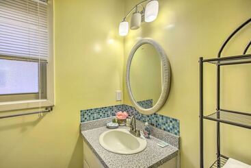 Myrtle Beach Cottage, Walk To Pools + Beach!