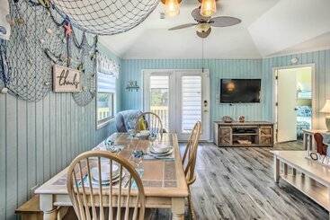 Myrtle Beach Cottage, Walk To Pools + Beach!