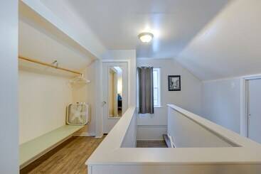 Pet Friendly Dearborn Home < 2 Mi To Downtown!