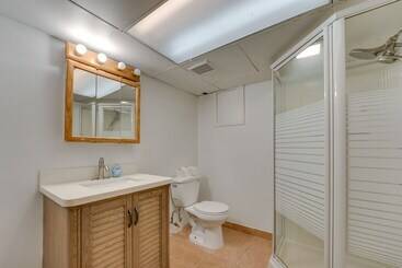 Pet Friendly Dearborn Home < 2 Mi To Downtown!