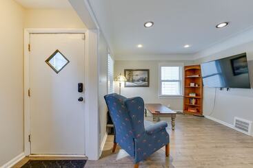 Pet Friendly Dearborn Home < 2 Mi To Downtown!