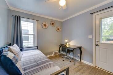 Pet Friendly Dearborn Home < 2 Mi To Downtown!
