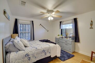 Pet Friendly Retreat In Gulfport < 1 Mi To Beach!