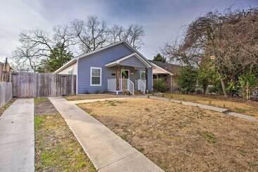 4 Mi To Dtwn Dallas: Home W/ Fire Pit + Gazebo
