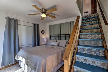 Prescott Cabin W/ Deck & Mtn Views: 4 Mi Downtown!