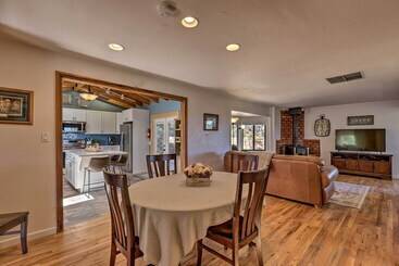 Prescott Cabin W/ Deck & Mtn Views: 4 Mi Downtown!