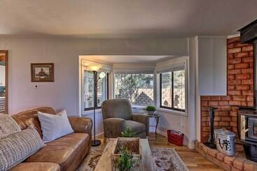 Prescott Cabin W/ Deck & Mtn Views: 4 Mi Downtown!