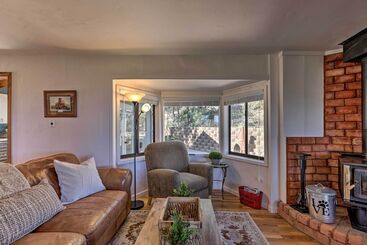 Prescott Cabin W/ Deck & Mtn Views: 4 Mi Downtown!