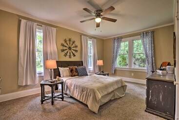 Quiet Jacksonville Retreat   4 Miles To Downtown!