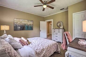 Quiet Jacksonville Retreat   4 Miles To Downtown!