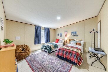 Ruidoso Cabin W/ Hot Tub & On Site Hiking!