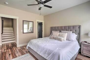 Scenic Mtn Retreat W/ Wooded Backyard + Fire Pit!