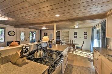 Peaceful Cottage W/ Grill & Yard In Grass Valley!