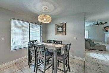 Spacious Desert Retreat ~ 3 Mi To Lake Havasu