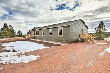 Spacious Hermosa House W/ Black Hills View