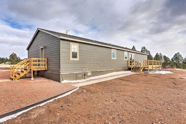 Spacious Hermosa House W/ Black Hills View