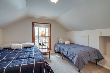 Spacious Minneapolis Home Rental: 8 Mi To Downtown
