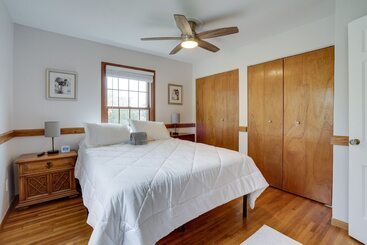 Spacious Minneapolis Home Rental: 8 Mi To Downtown