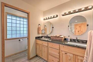 Family Friendly Show Low Cabin W/ Deck & Game Room