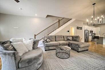 Well Appointed Pittsburgh Home: 1 Mi To Dtwn!