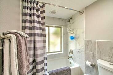 Albuquerque Home: Close To Hiking & Old Town!