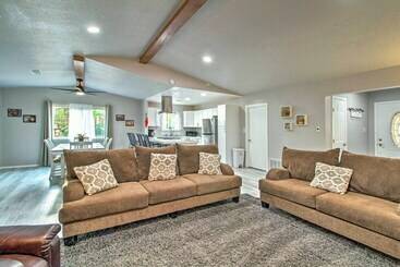 Albuquerque Home: Close To Hiking & Old Town!