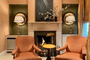 تختخواب و صبحانه Catherine Ward House Inn
