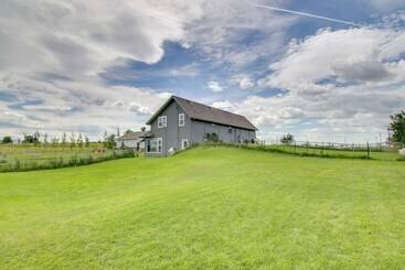 Bozeman Home On 11 Acres W/ Mountain Views!