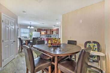 Spacious Bradenton Duplex, 10 Mi To Coquina Beach!