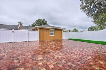 Spacious Bradenton Duplex, 10 Mi To Coquina Beach!