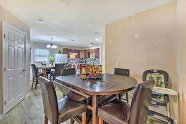 Spacious Bradenton Duplex, 10 Mi To Coquina Beach!