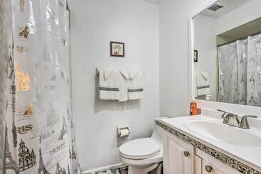Spacious Bradenton Duplex, 10 Mi To Coquina Beach!