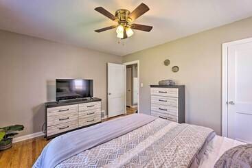 Charming Charleston Home W/ Yard & Fire Pit!