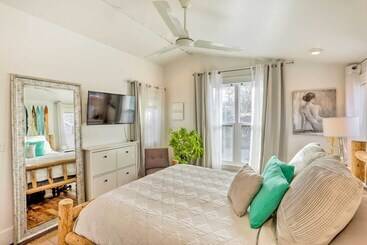 Chic Rapid City Escape Near Mount Rushmore!