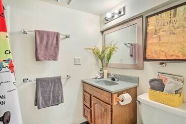Chic Rapid City Escape Near Mount Rushmore!