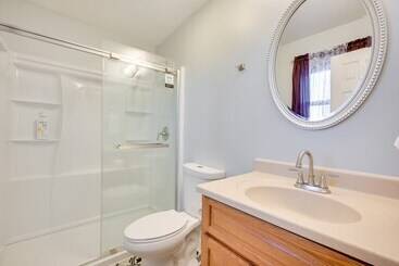 Convenient Hummelstown Home W/ Deck!