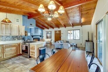 Dog Friendly Show Low Retreat W/ Fire Pit & Grill!