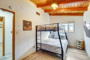 Dog Friendly Show Low Retreat W/ Fire Pit & Grill!