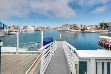 Luxurious Channel Islands Harbor Home W/ Boat Dock