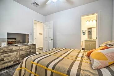 Modern West Tx Home In The Heart Of El Paso!