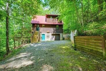 コテージ Mountain View Robbinsville Cabin W/ Hot Tub!