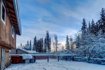 Northern Bliss  House W/ Mountain Views!