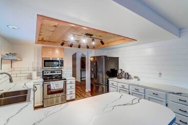 Northern Bliss  House W/ Mountain Views!