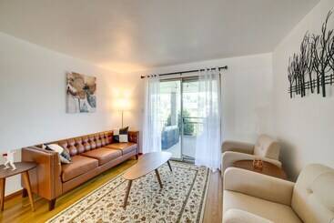 Pittsburgh Vacation Rental: 3 Mi To Downtown!