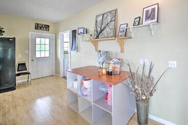 קוטג'' Secluded Angler S Haven Boat + Fish!