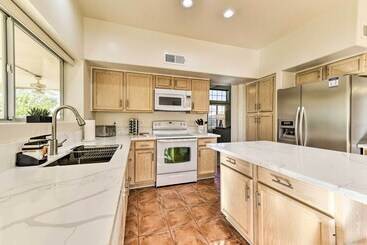 Gilbert Home W/ Pool < 1 Mi To Town Square!