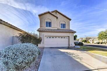 Gilbert Home W/ Pool < 1 Mi To Town Square!