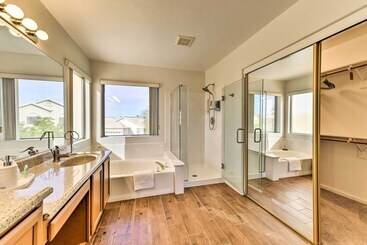 Gilbert Home W/ Pool < 1 Mi To Town Square!